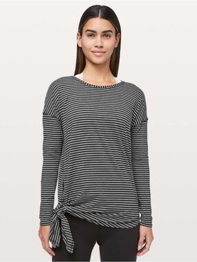 Lululemon to the Point Long Sleeve Shirt in Modern Stripe Heathered Black White